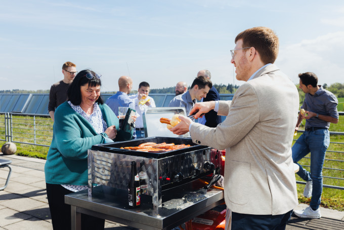 Michael Albiez at the grill in Karlsruhe